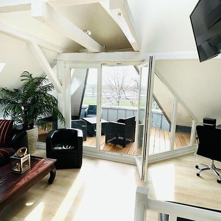 Luxury Rooftop Loft With River View 10Min To City Apartamento Düsseldorf Exterior foto
