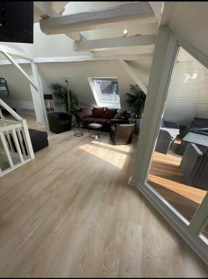 Luxury Rooftop Loft With River View 10Min To City Apartamento Düsseldorf Exterior foto